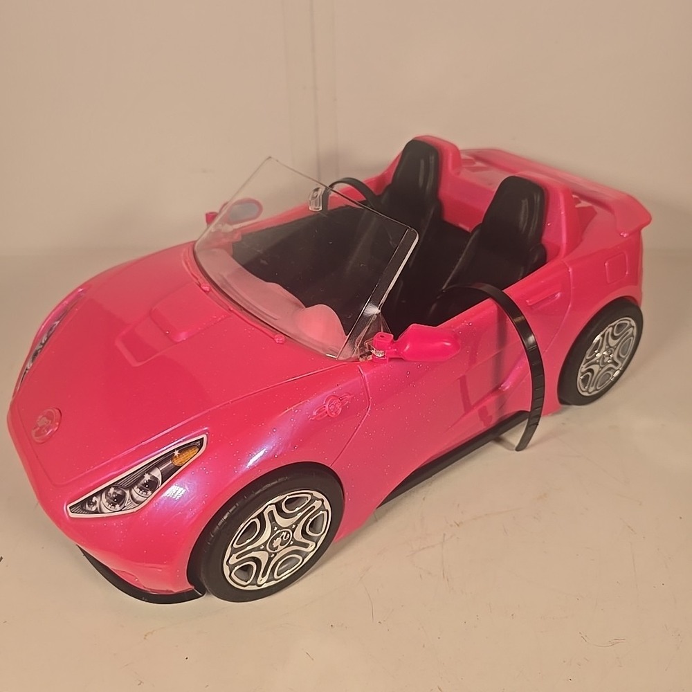 2016 Pink Barbie Doll 2-Seat Glam Convertible Glitter Sports Car Mattel Used